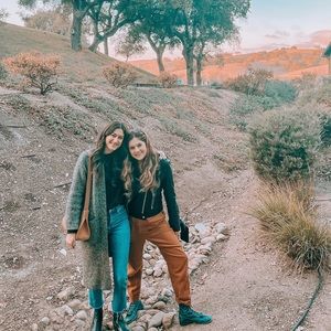 Meet your Poshers, Megan & Sophie